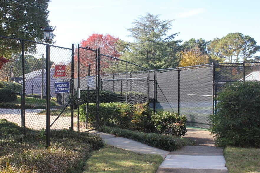 pool on property - 35 Devon Ln