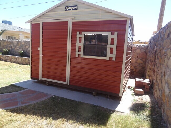 Building Photo - 4056 Tibuni Pl