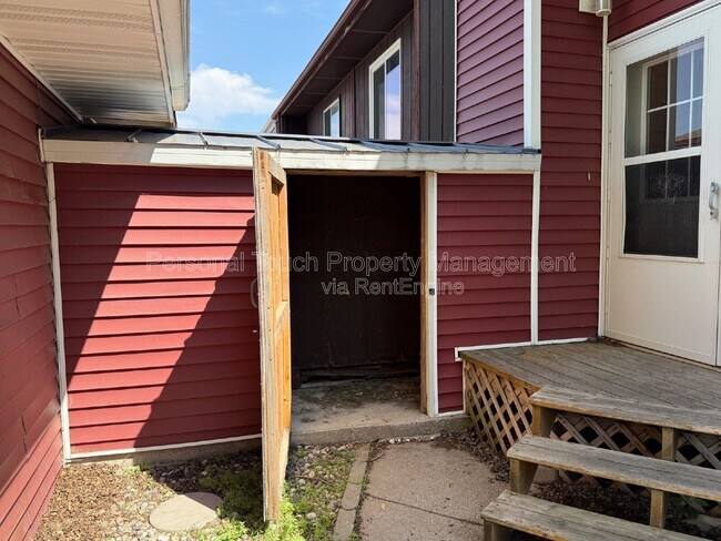 Building Photo - 2119 2nd Ave E