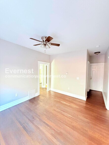 Building Photo - 506 Westminster St