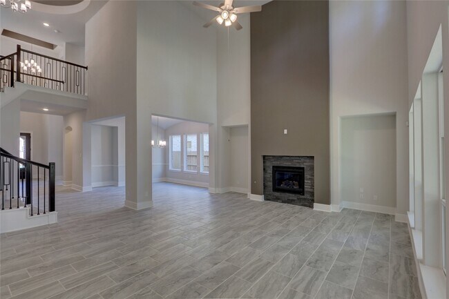 Building Photo - 115 Keechie Creek Ct