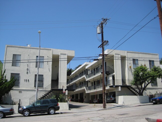 Primary Photo - 127-133 S Park View St