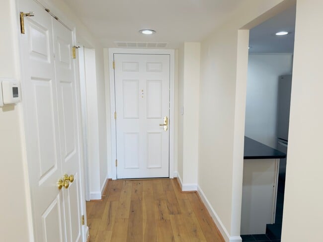 Building Photo - 1080 Wisconsin Ave NW