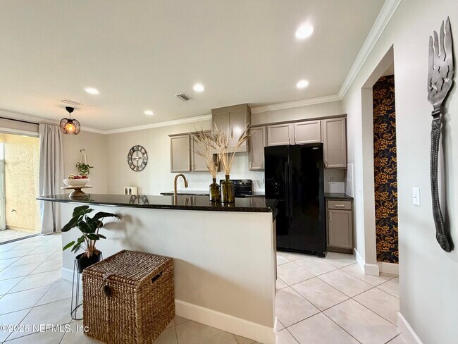 Building Photo - 14164 Mahogany Ave
