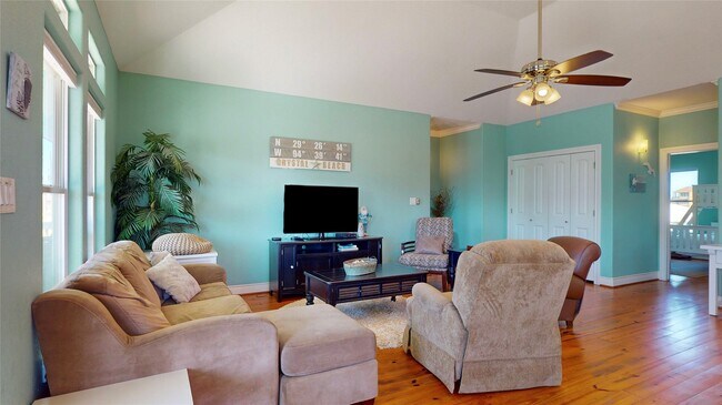 Building Photo - 1121 Blue Water Dr