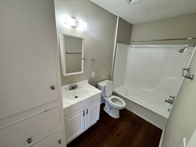 Building Photo - 4809 Houghton Ave