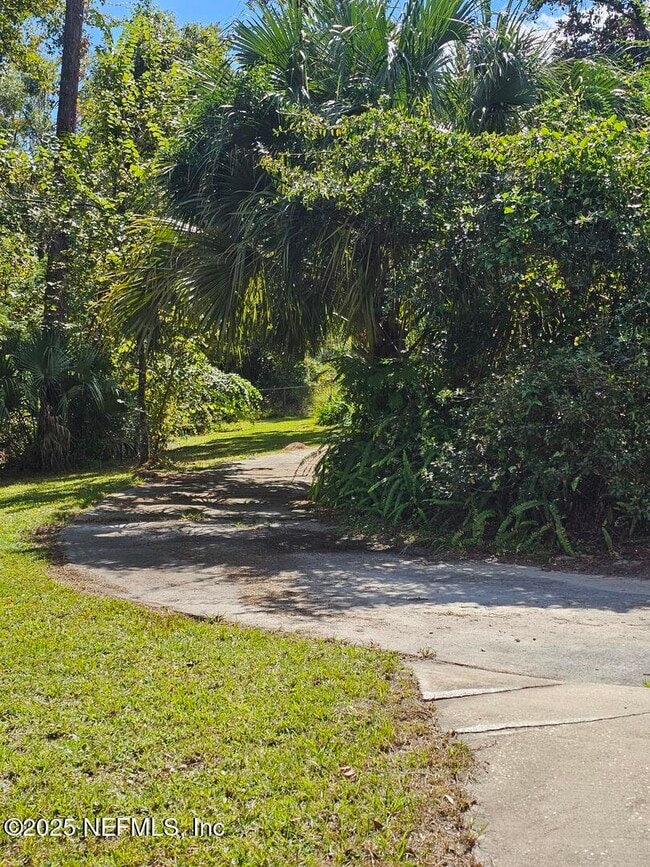 Building Photo - 2061 Harvard St