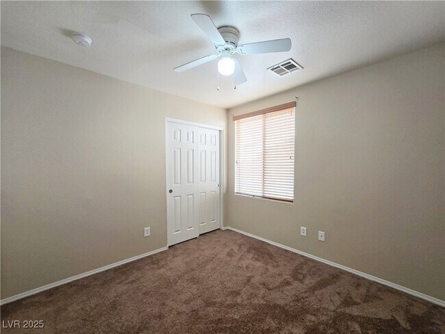 Building Photo - 5431 W Hasley Canyon Ave