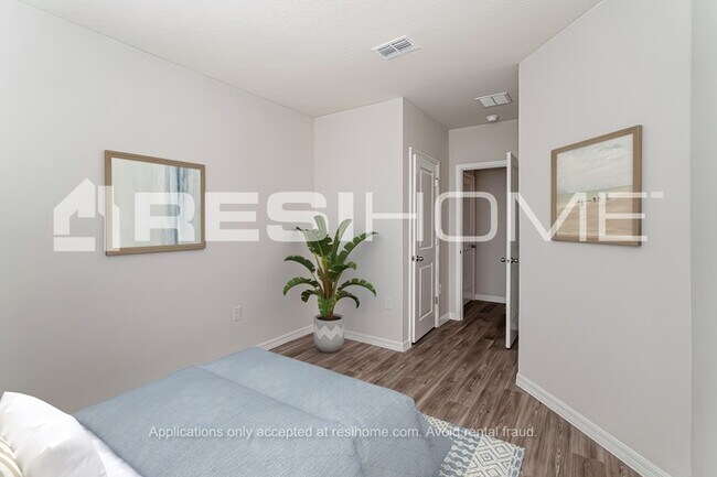 Building Photo - 28425 Wave Crst Pl
