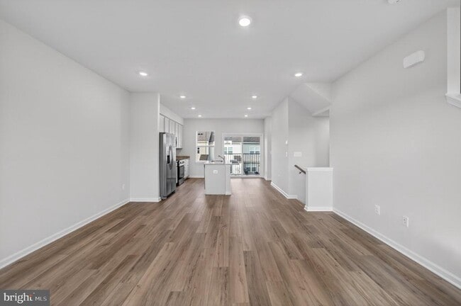 Building Photo - 103 Brashear Ct