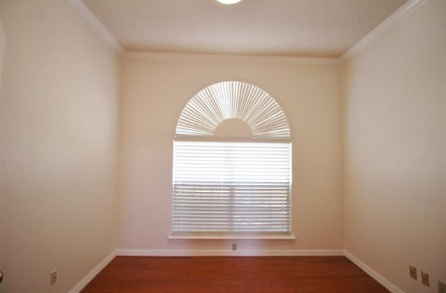 Building Photo - 517 Tate Dr