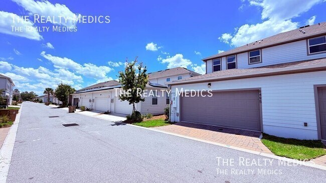 Building Photo - 6495 Cyrils Dr