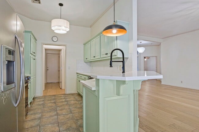 Building Photo - 2708 NW 170th Terrace