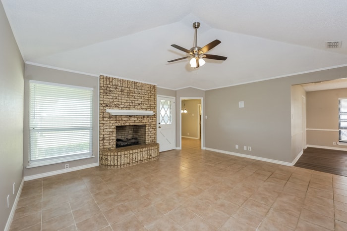 Building Photo - 106 Pueblo Dr