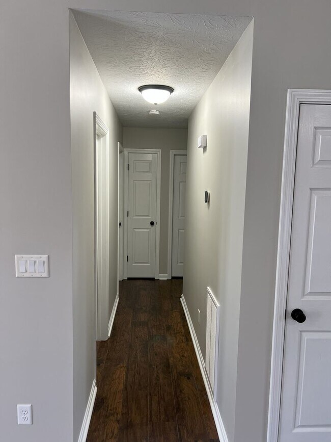 Building Photo - 3-Bedroom Home in Desirable Fields of Lancassange, Jeffersonville