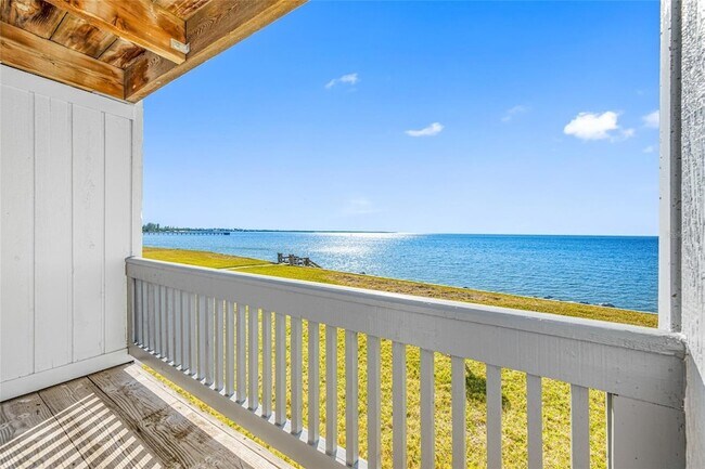 Building Photo - 828 Bahia Del Sol Dr