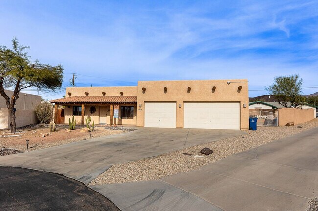 Building Photo - 3921 Aloha Ln