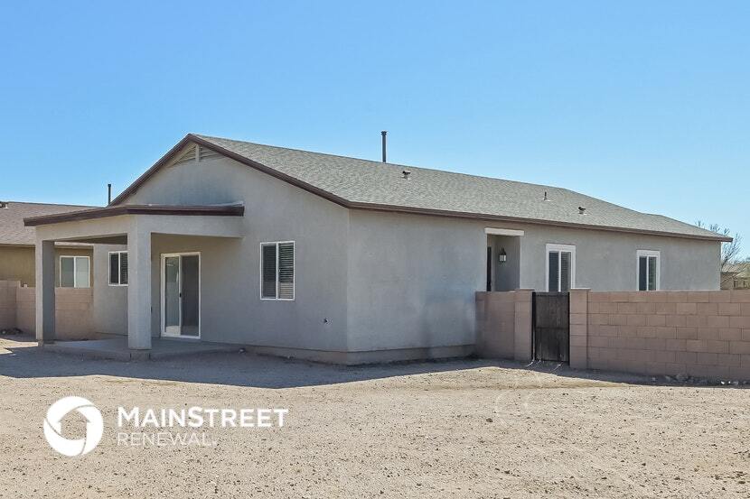 Building Photo - 5011 E Fishhook Ct