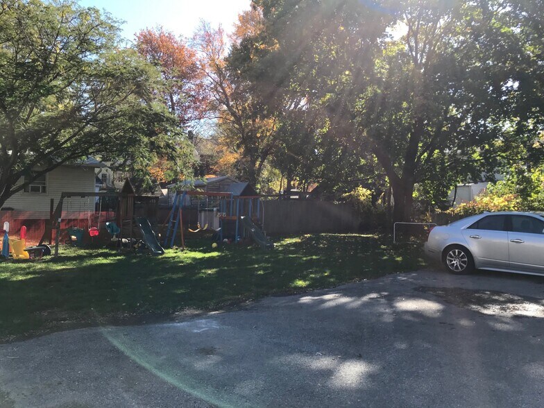 Building Photo - 1 W Academy St