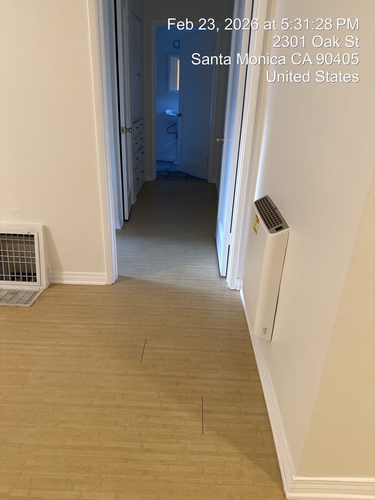 Building Photo - 2301 Oak St