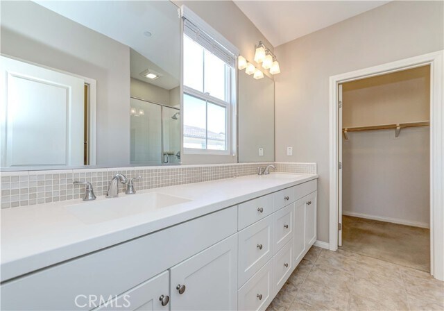 Building Photo - 63 Waterleaf