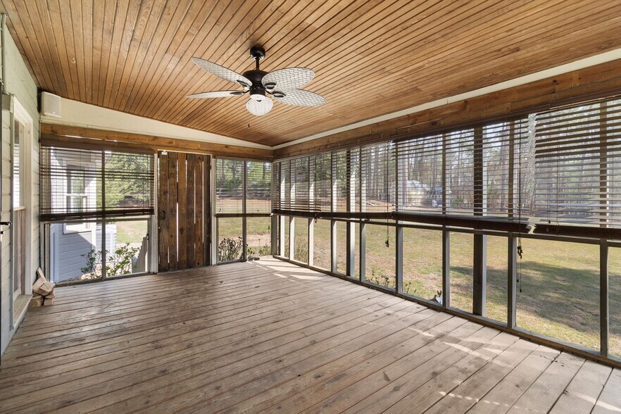 Building Photo - 7666 Wilkins Dr