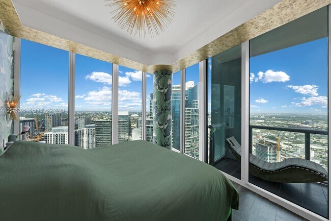 Building Photo - 888 Biscayne Blvd