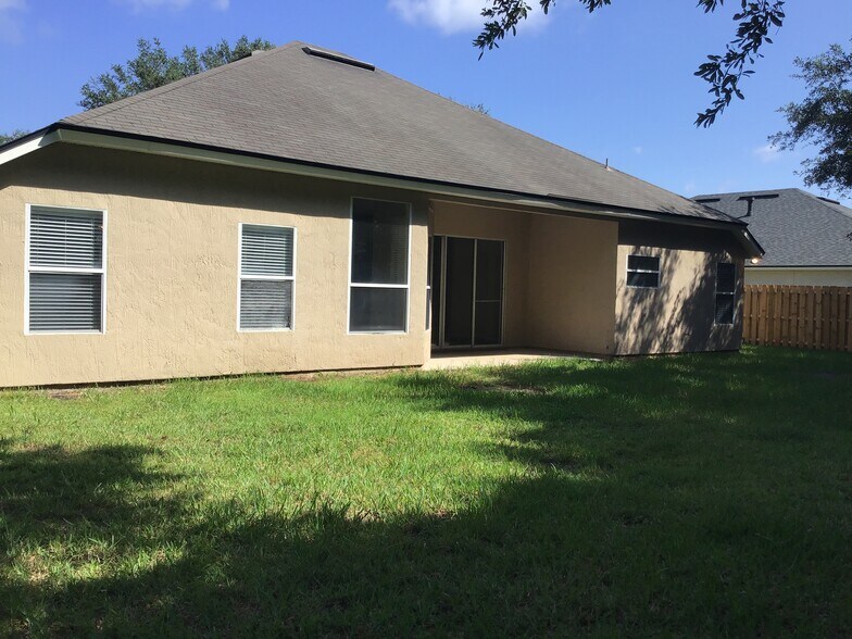 Building Photo - 14003 Golden Eagle Dr