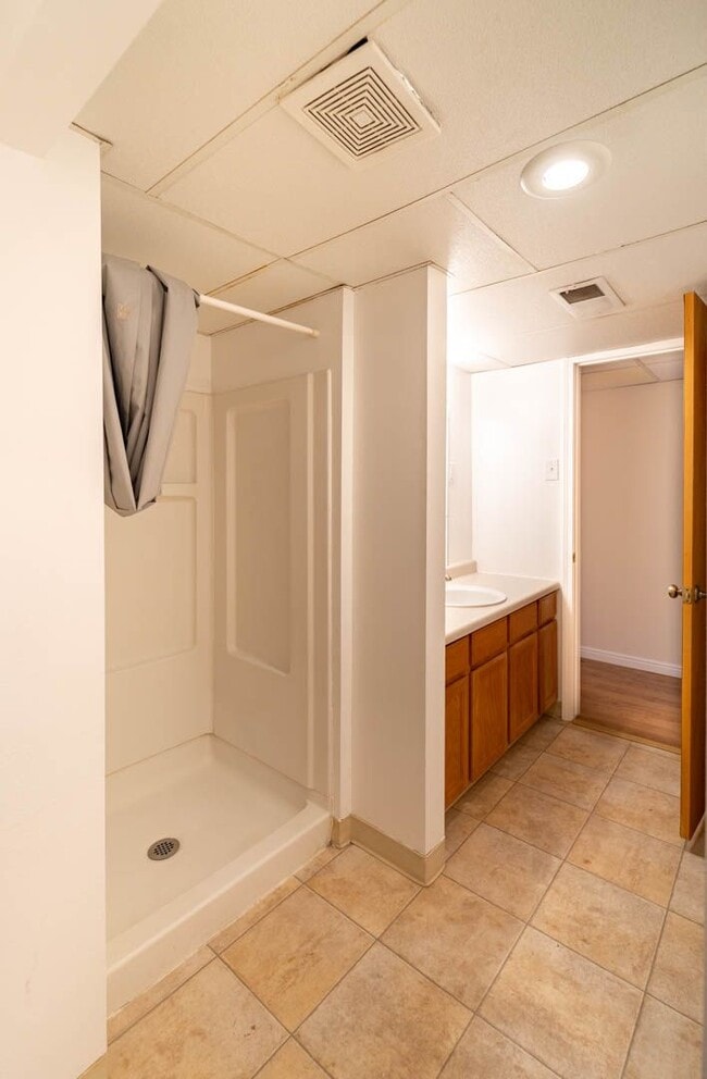 Building Photo - Remodeled home