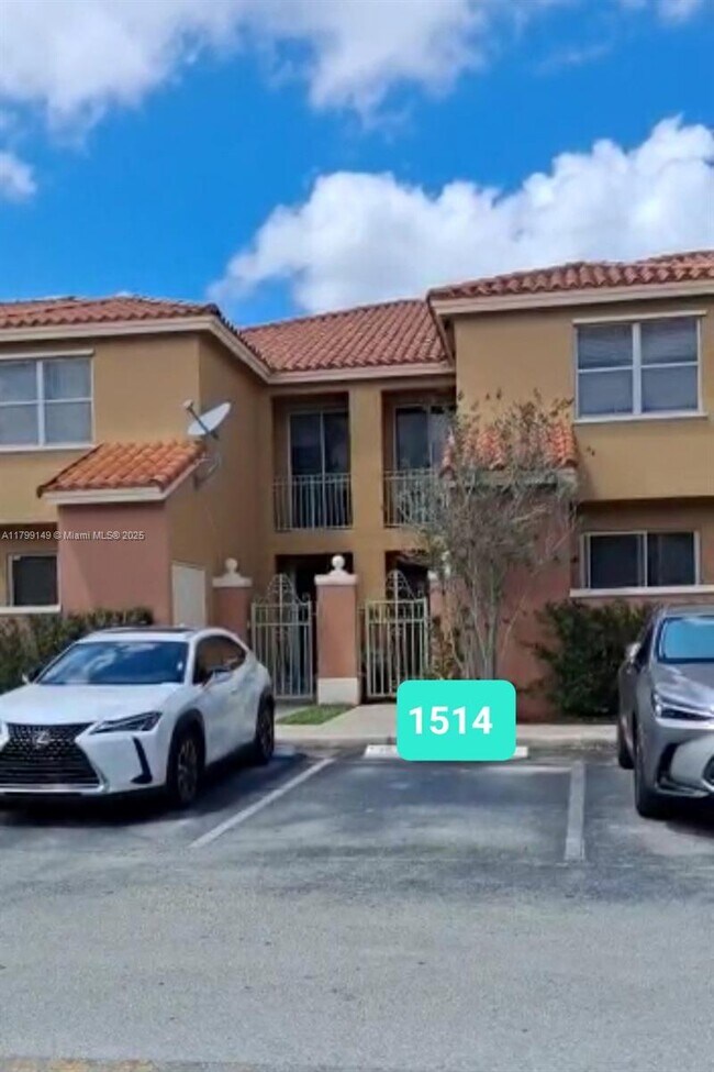 Building Photo - 642 SW 106th Ave