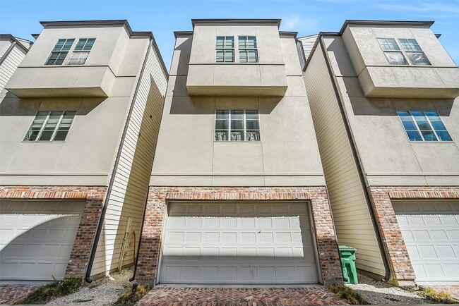 Building Photo - 1618 Rosewood St