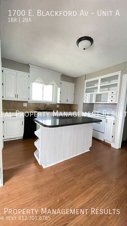 Building Photo - 1700 E Blackford Ave