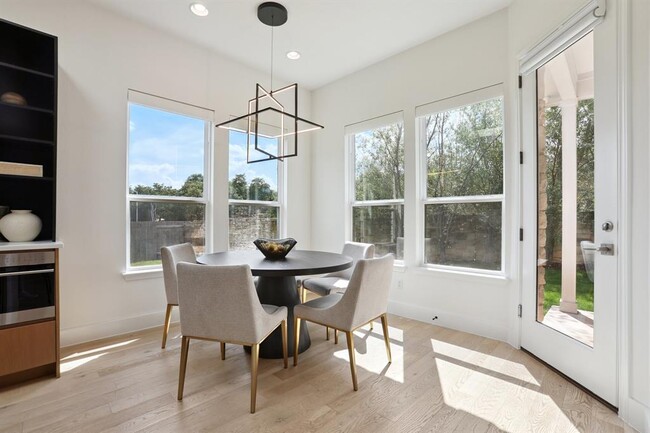 Building Photo - 4025 Lazy River Bend