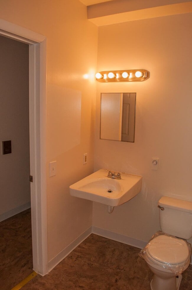 Floorplan - Virginia Arms Apartments