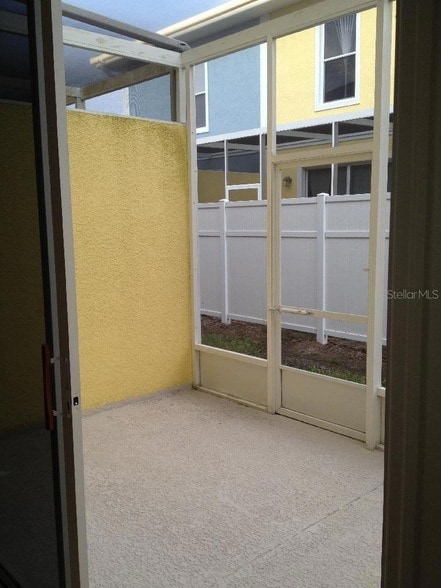 Building Photo - 605 Elmhurst Ct