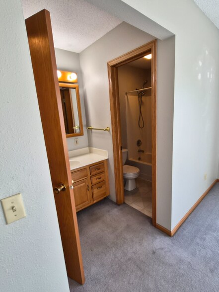 Building Photo - 3119 2nd Ave SW