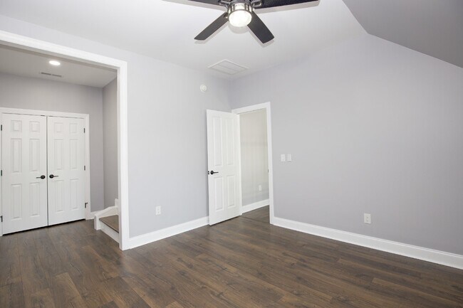 Building Photo - "Spacious and Inviting 2620 sq. ft. Home i...