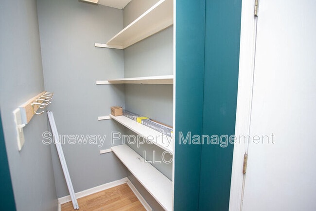 Building Photo - 50 Manchester Rd