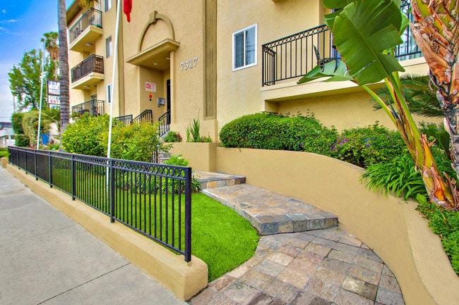 Building Photo - Sepulveda Place Apartments