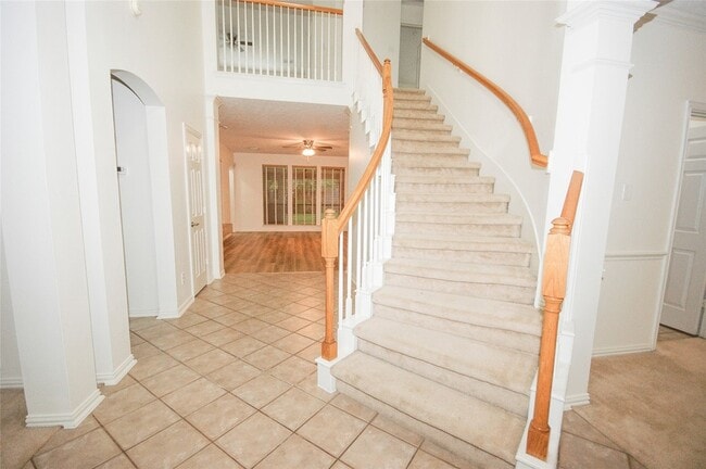 Building Photo - 310 Watercrest Harbor Ln