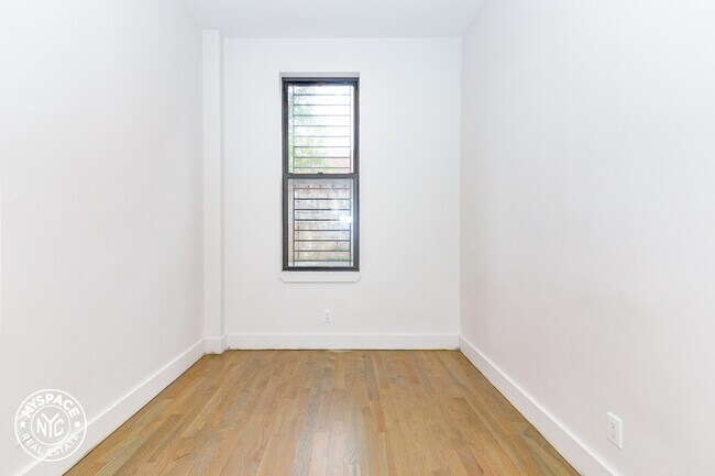 Building Photo - 1582 Prospect Pl