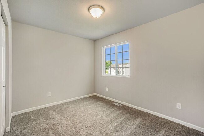 Building Photo - 1724 Harper Grove Ln