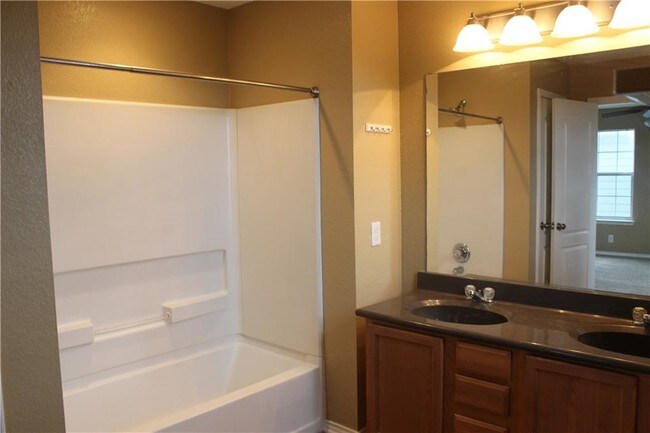 Building Photo - 386 McGarity