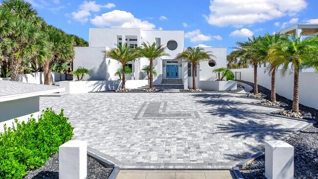 Building Photo - 435 Ocean Shore Blvd