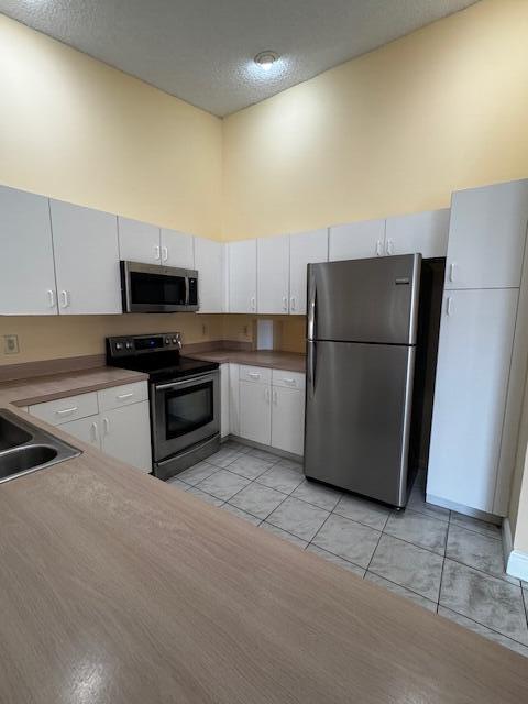 Building Photo - 10020 Country Brook Rd