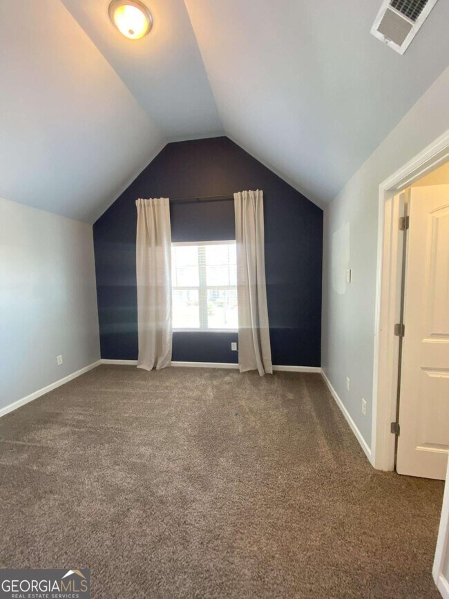 Building Photo - 5224 Cantbury Way