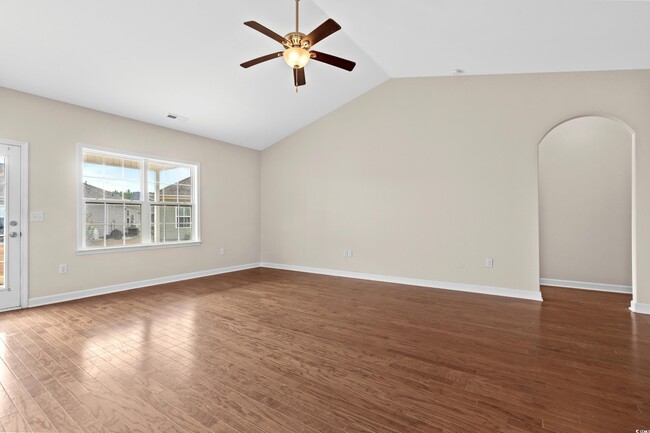 Building Photo - 1711 Sapphire Dr