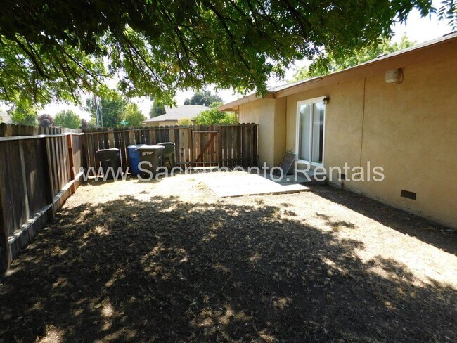 Building Photo - 2 br, 1 bath House - 1497 Janrick Ave