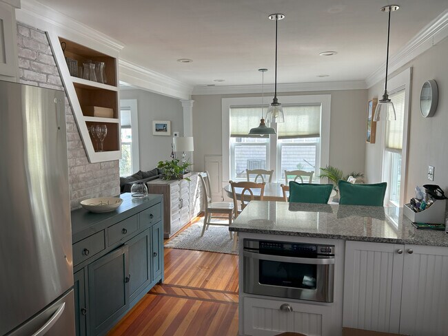 Building Photo - 32 Highland Terrace