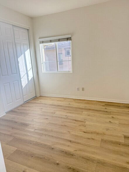 Building Photo - 9471 Stoneybrock Pl